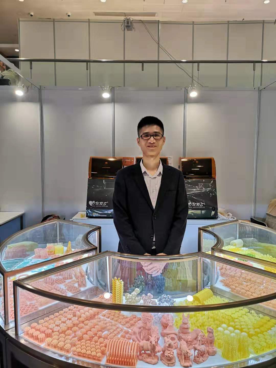 1569313920984699.jpg 0a68e7844ba007c0d31a5d239e46122.jpg